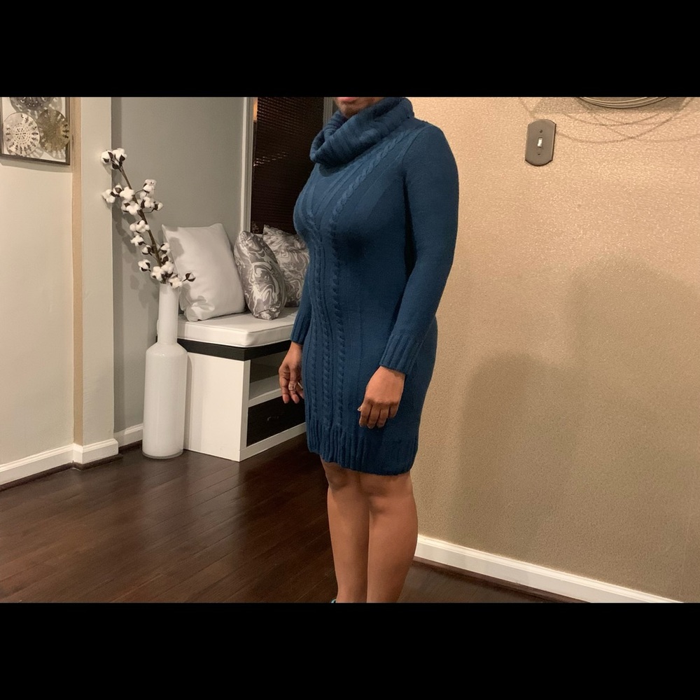 Clearance Cynthia Rowley cute cable sweater dress Teal color XS